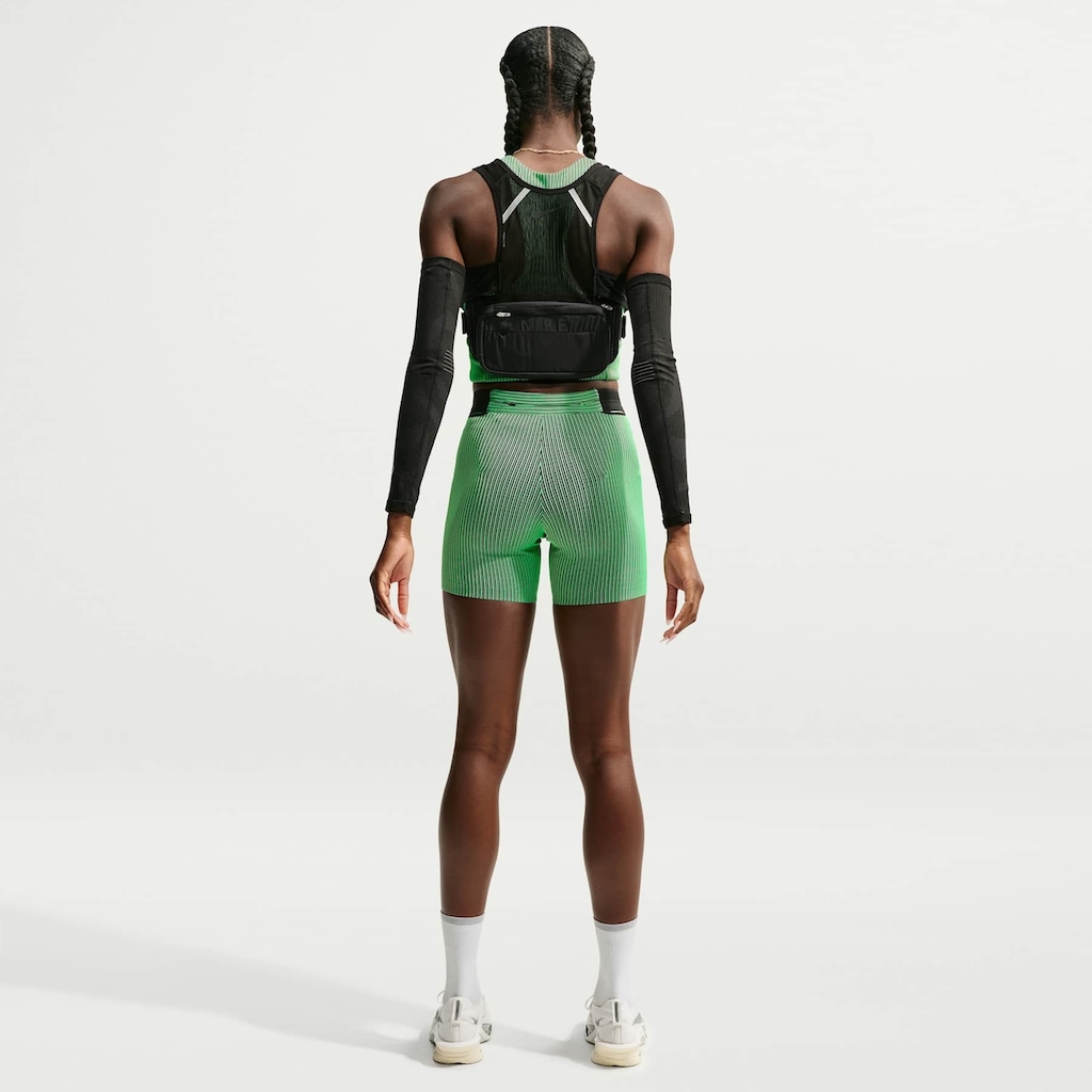 Imagem 5 do produto Short Dri-FIT Nike Aeroswift ADV Feminino