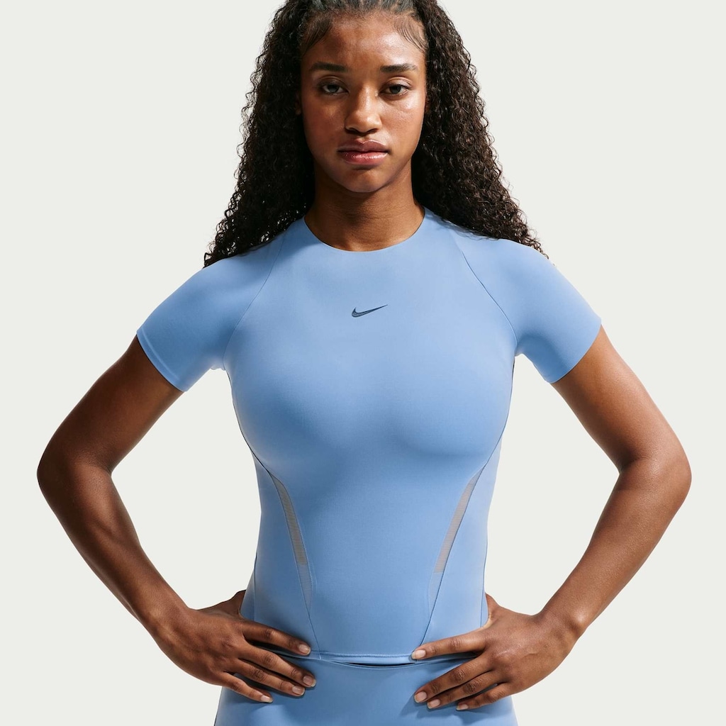 Imagem 1 do produto Camiseta Dri-FIT Nike Universa Mesh Feminina