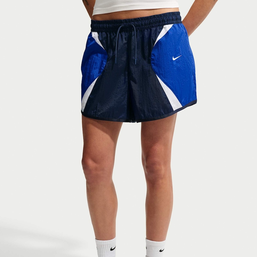 Imagem 2 do produto Shorts Nike Street Track Feminino