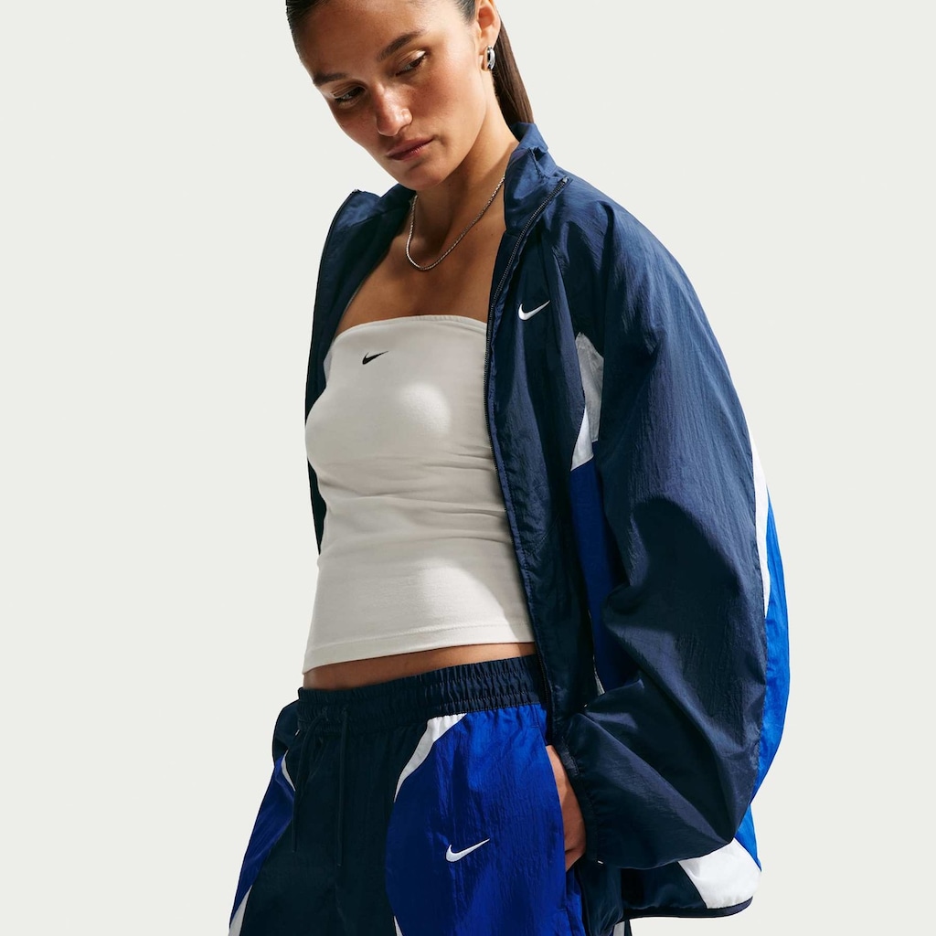 Imagem 4 do produto Shorts Nike Street Track Feminino