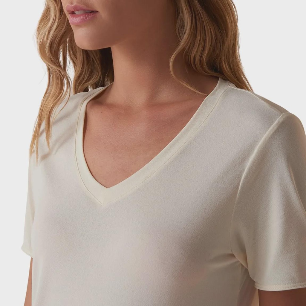 Imagem 4 do produto Camiseta Fila Easy Training Crepe Flow Feminina