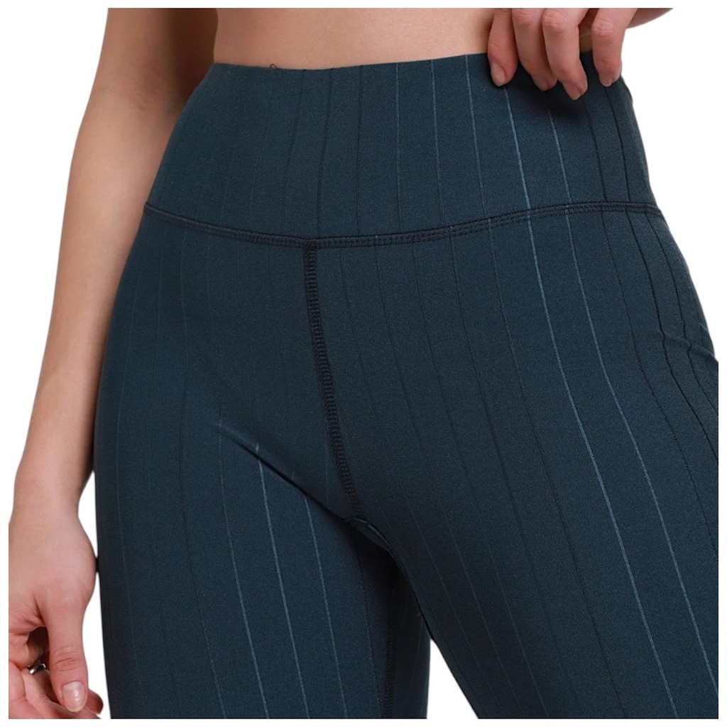 Imagem 3 do produto Legging Fila Pinstripes Flow II Feminina