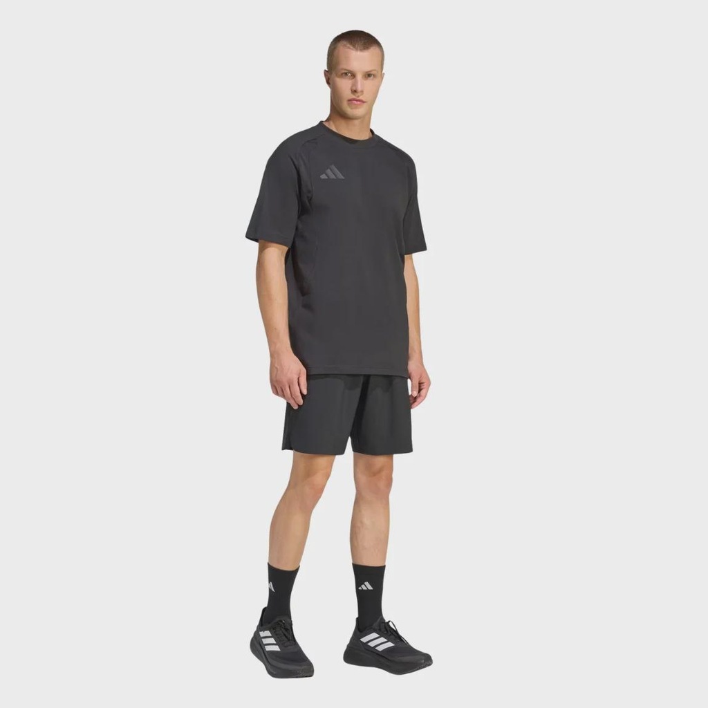 Imagem 2 do produto Camiseta adidas Tiro Travel - Masculino