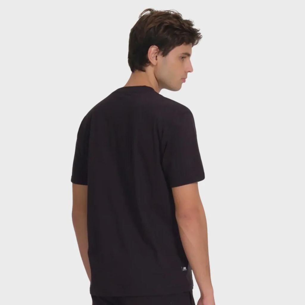 Imagem 2 do produto Camiseta New Balance Essentials Masculina