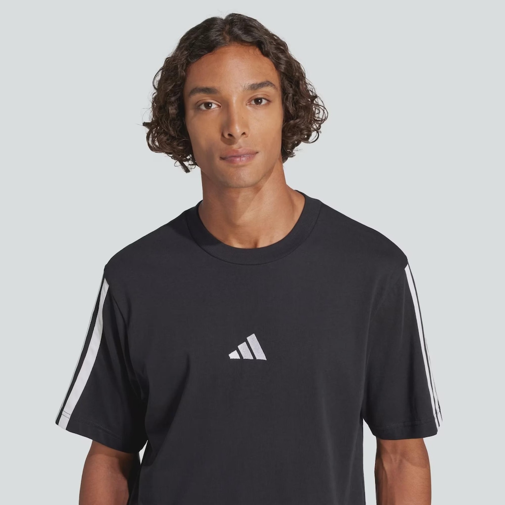 Imagem 4 do produto Camiseta adidas Essentials Três Listras Masculina
