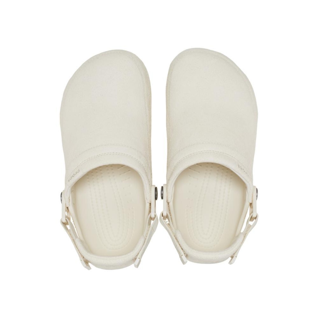 Imagem 4 do produto Sandália Unissex Crocs Classic Crafted Vegan Suede Clog SUMMIT