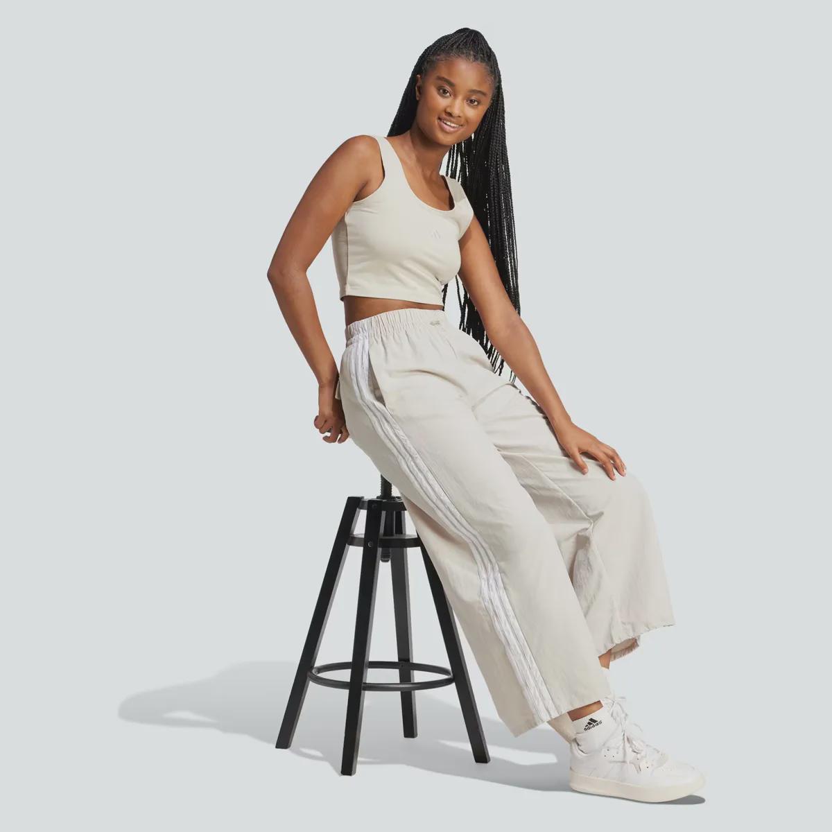Imagem 5 do produto Camiseta Regata Cropped adidas Slim Essentials Feminina