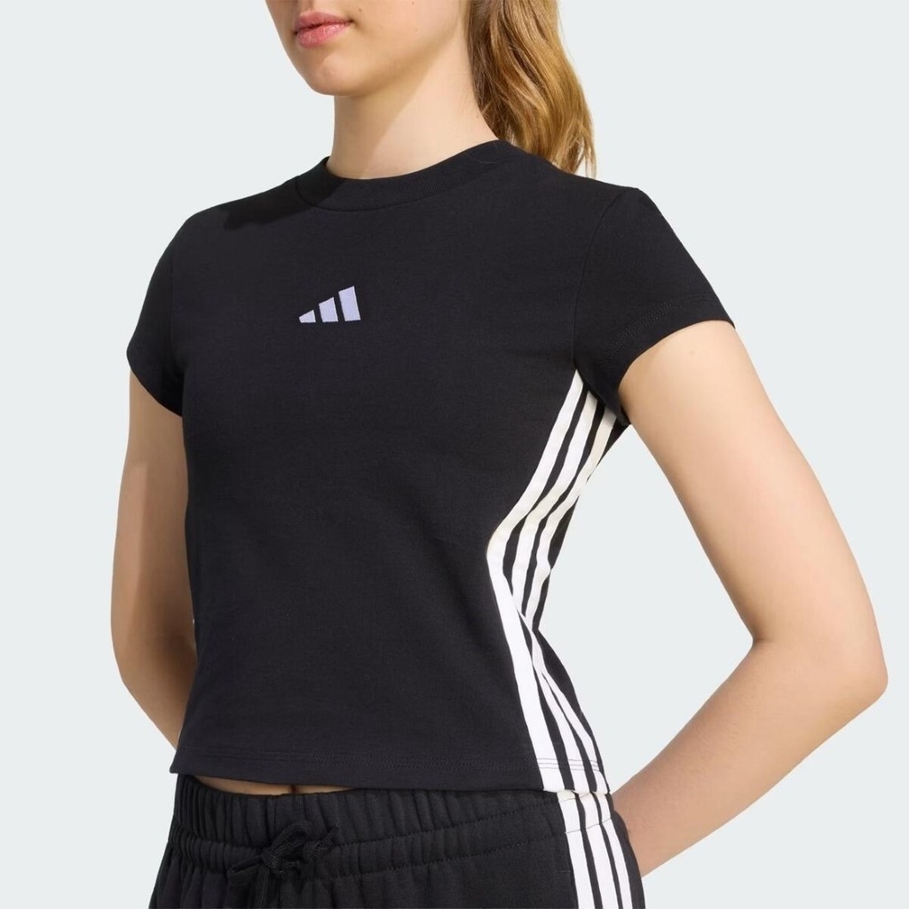 Imagem 4 do produto Camiseta Baby Look adidas Acolchoada Essentials Três Listras Slim Feminina