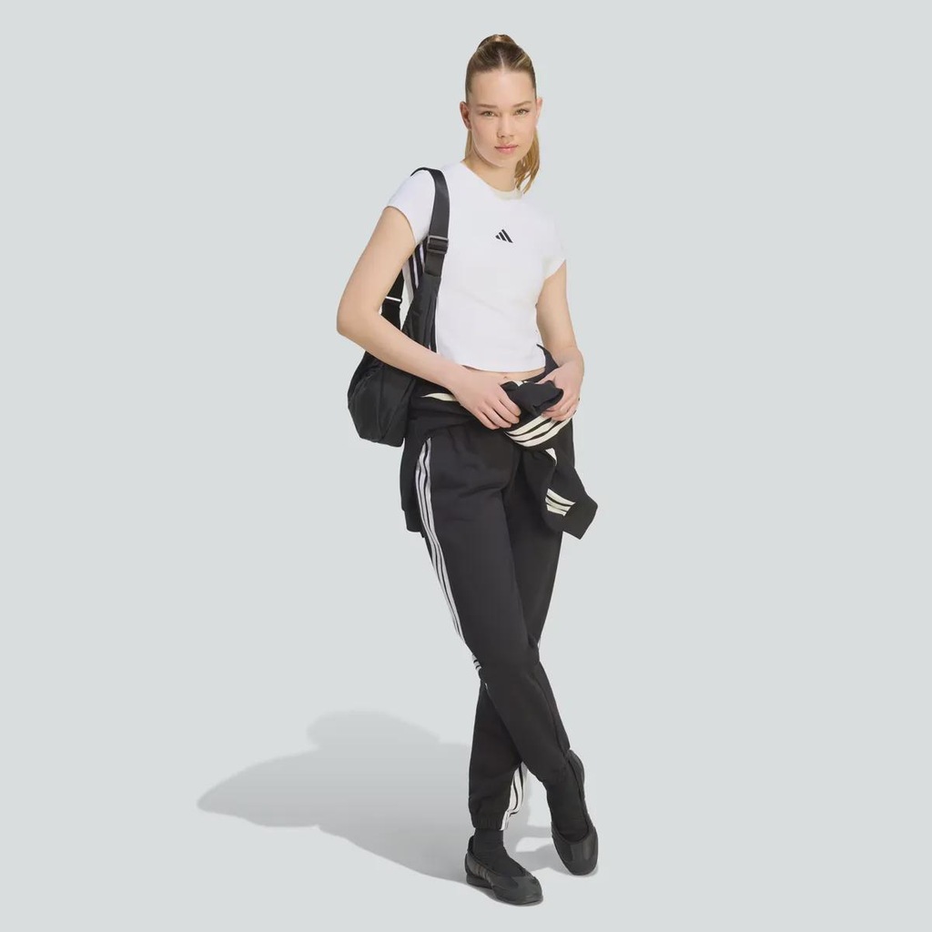 Imagem 3 do produto Camiseta Adidas Essentials 3 Stripes Feminina