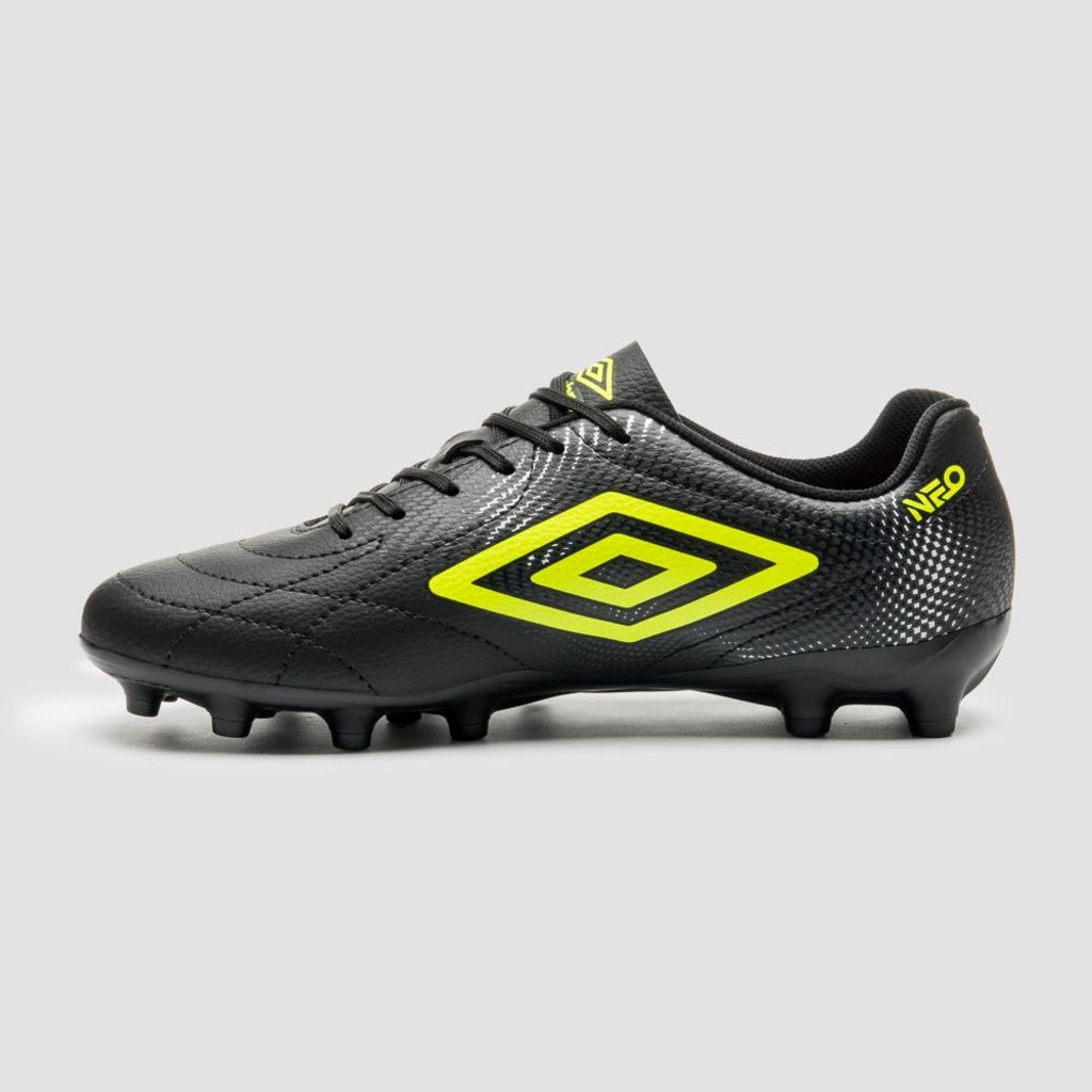Imagem 2 do produto Chuteira de Campo Adulto Umbro Class Neo