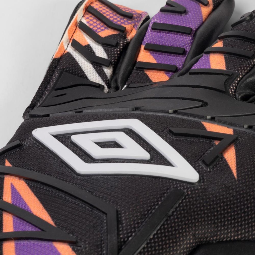 Imagem 4 do produto Luvas de Goleiro Umbro Adamant Pro - Adulto
