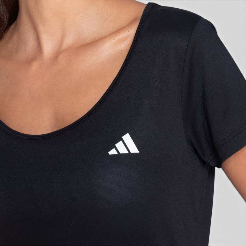 Imagem 4 do produto Camiseta adidas Curve Feminina