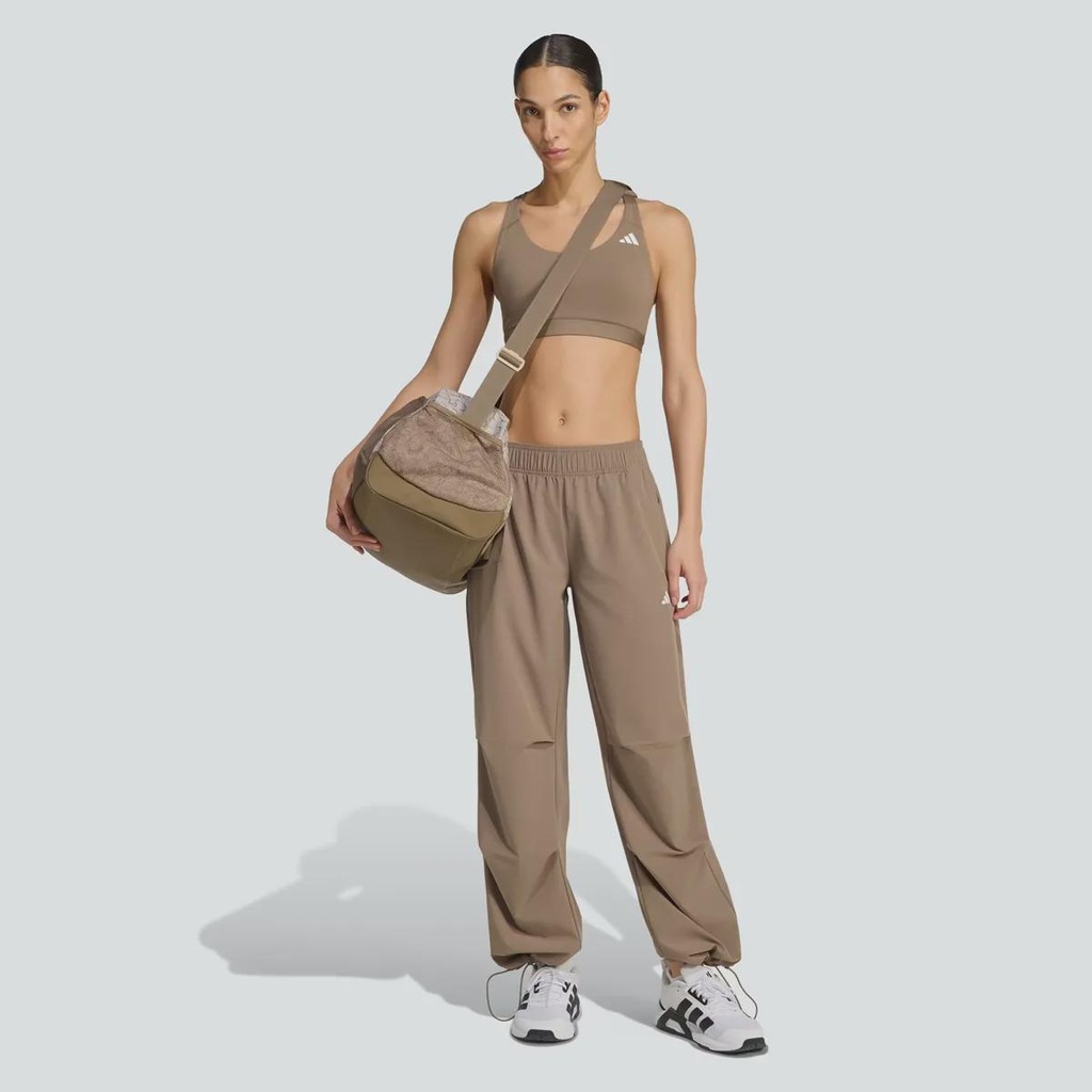 Imagem 5 do produto Calça adidas TR ES Woven Feminina