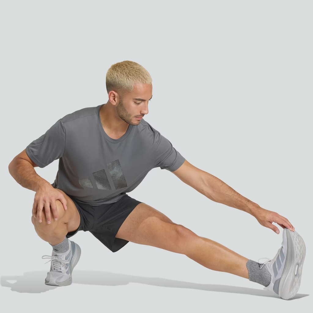 Imagem 4 do produto Camiseta adi365 Running Essentials Brand Love - Masculina