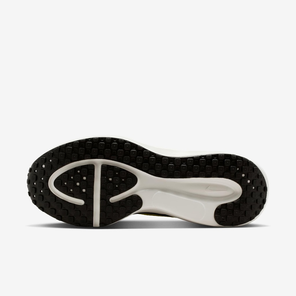Imagem 3 do produto Tênis Feminino Nike Revolution 8