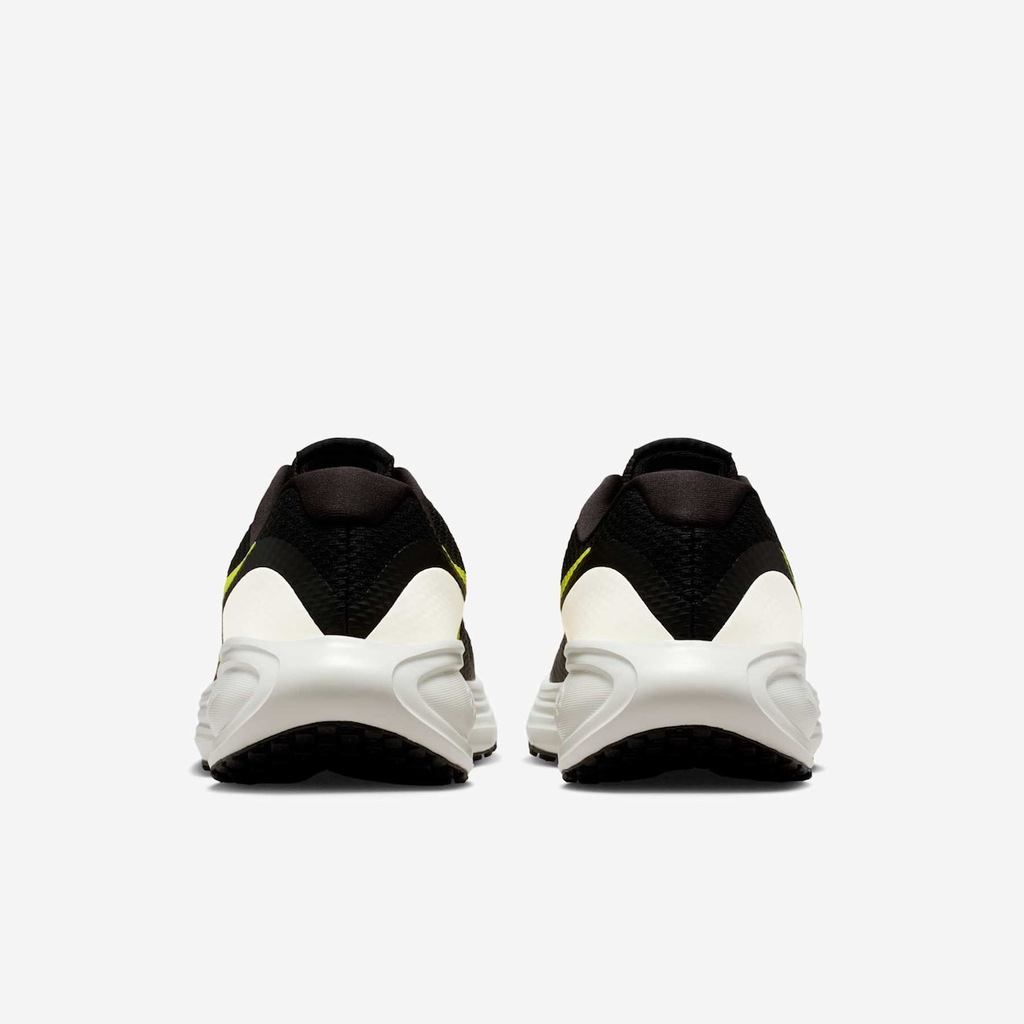 Imagem 5 do produto Tênis Feminino Nike Revolution 8