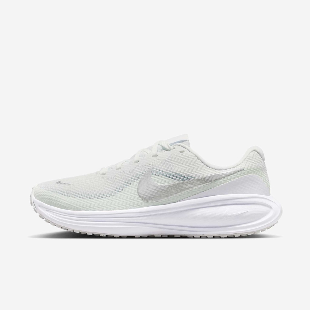 Imagem 2 do produto Tênis Feminino Nike Revolution 8