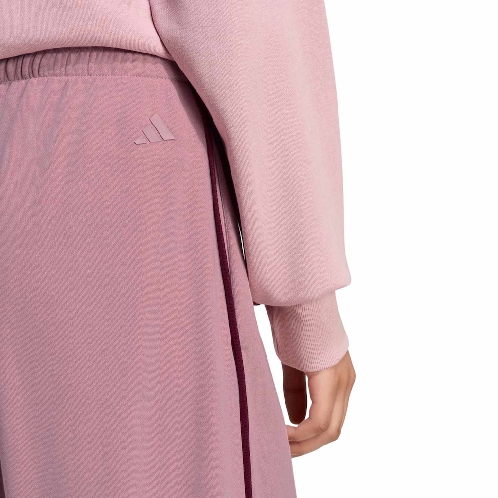 Imagem 3 do produto Calça adidas Seasonal Essentials Feminino