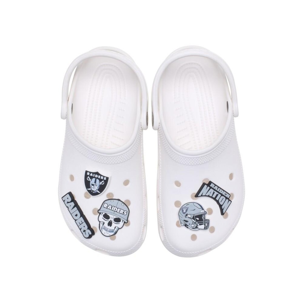 Imagem 2 do produto Jibbitz™ Crocs NFL Las Vegas Raiders Pack com 5 Peças