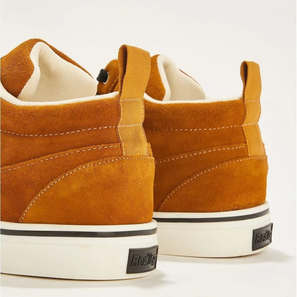 Imagem 2 do produto Tênis Feminino Redley Studio Camurça Cano Alto