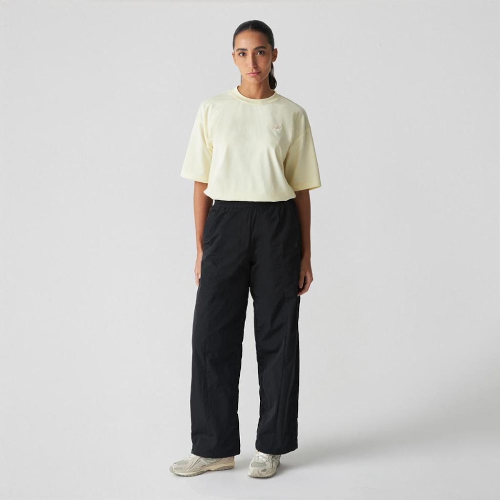 Imagem 2 do produto Camiseta Oversized Small Logo New Balance Feminina