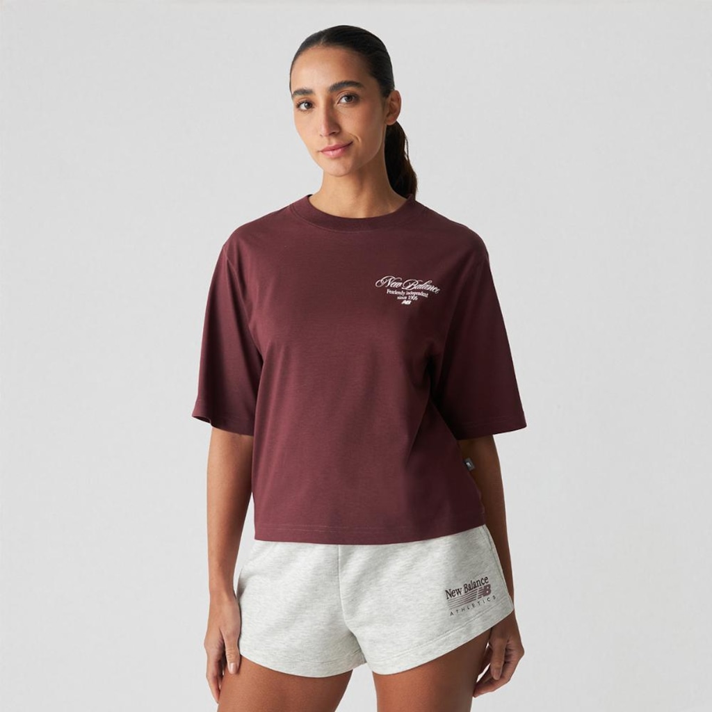 Imagem 1 do produto Camiseta Pressed Flowers New Balance Feminina
