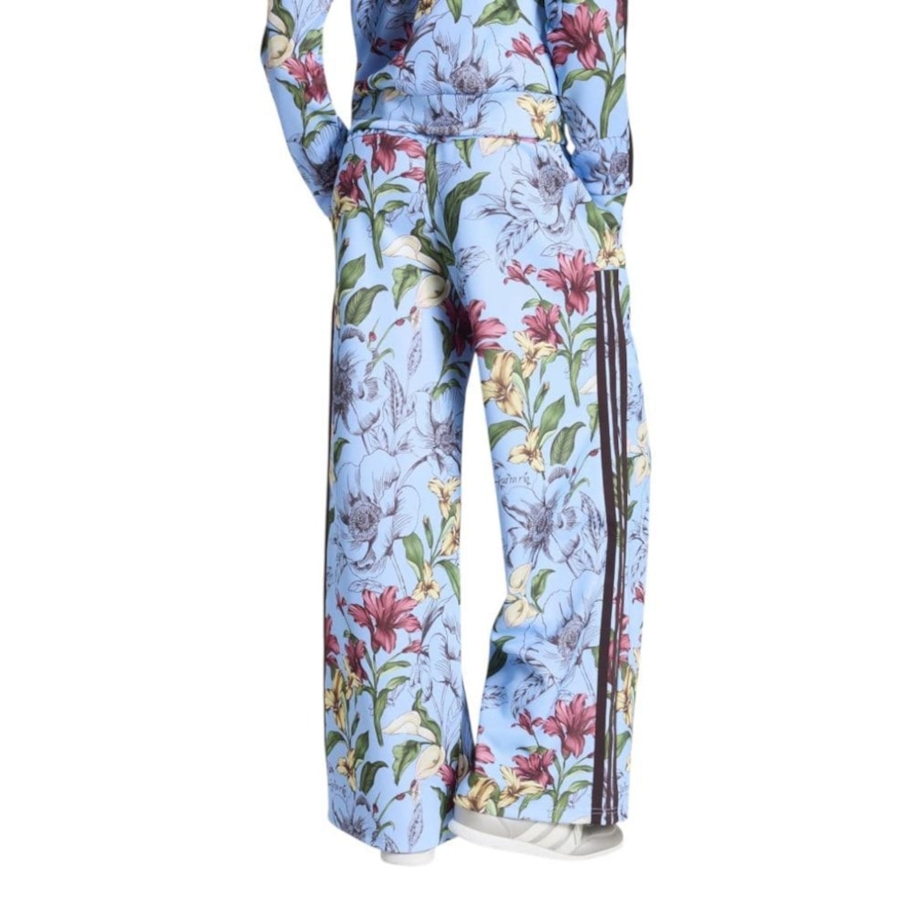 Imagem 2 do produto Calça adidas x Farm Rio House of Tiro Feminina
