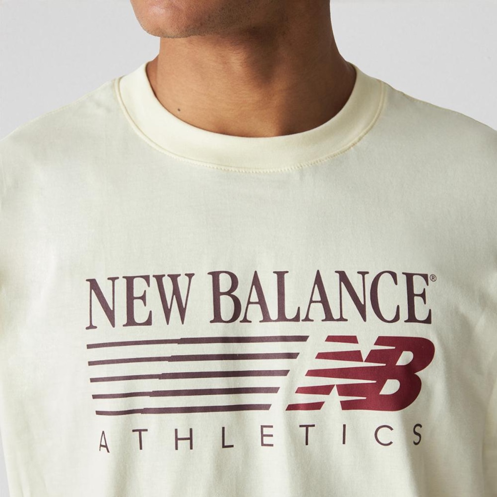 Imagem 2 do produto Camiseta New Balance Reimagined Graphic Masculina