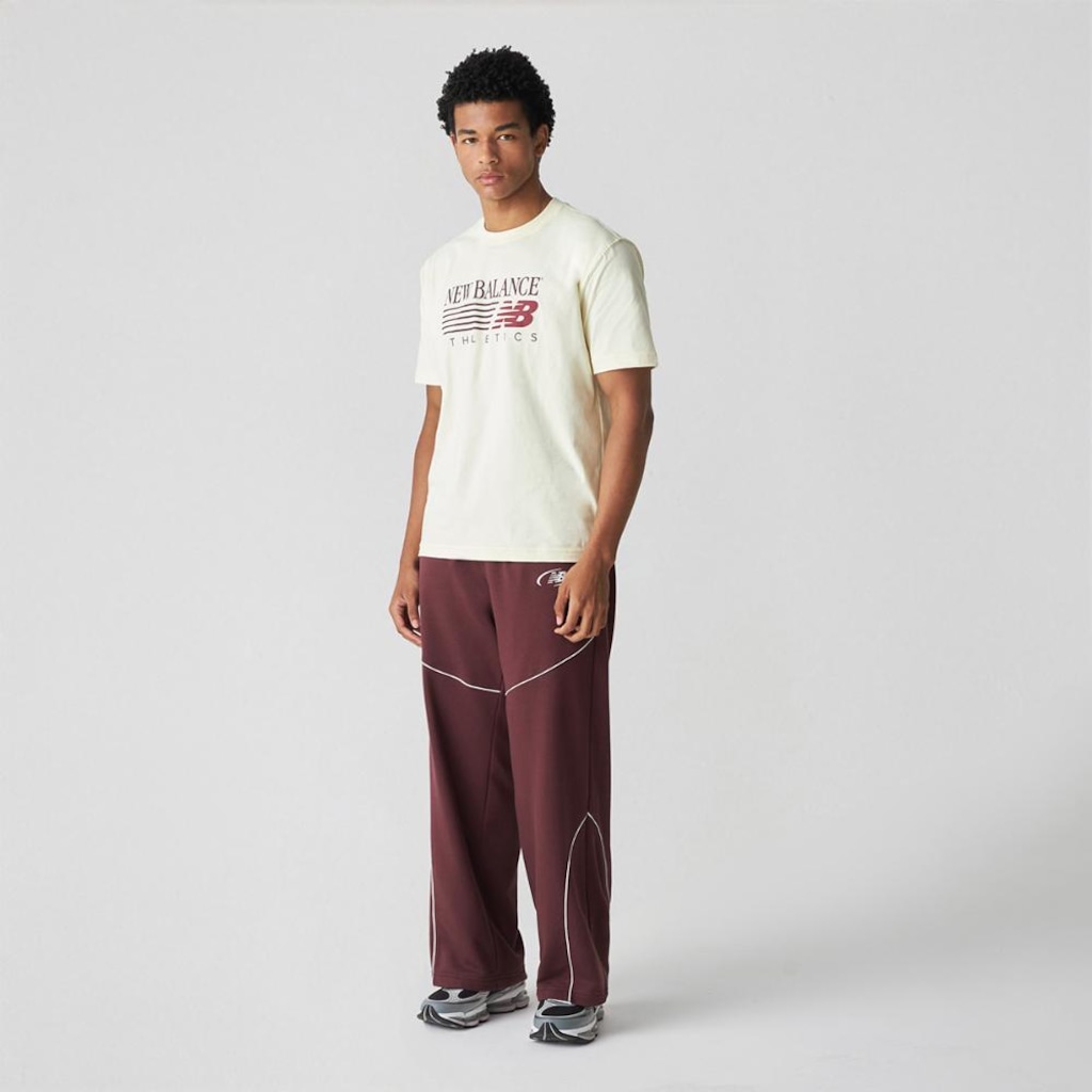 Imagem 4 do produto Camiseta New Balance Reimagined Graphic Masculina