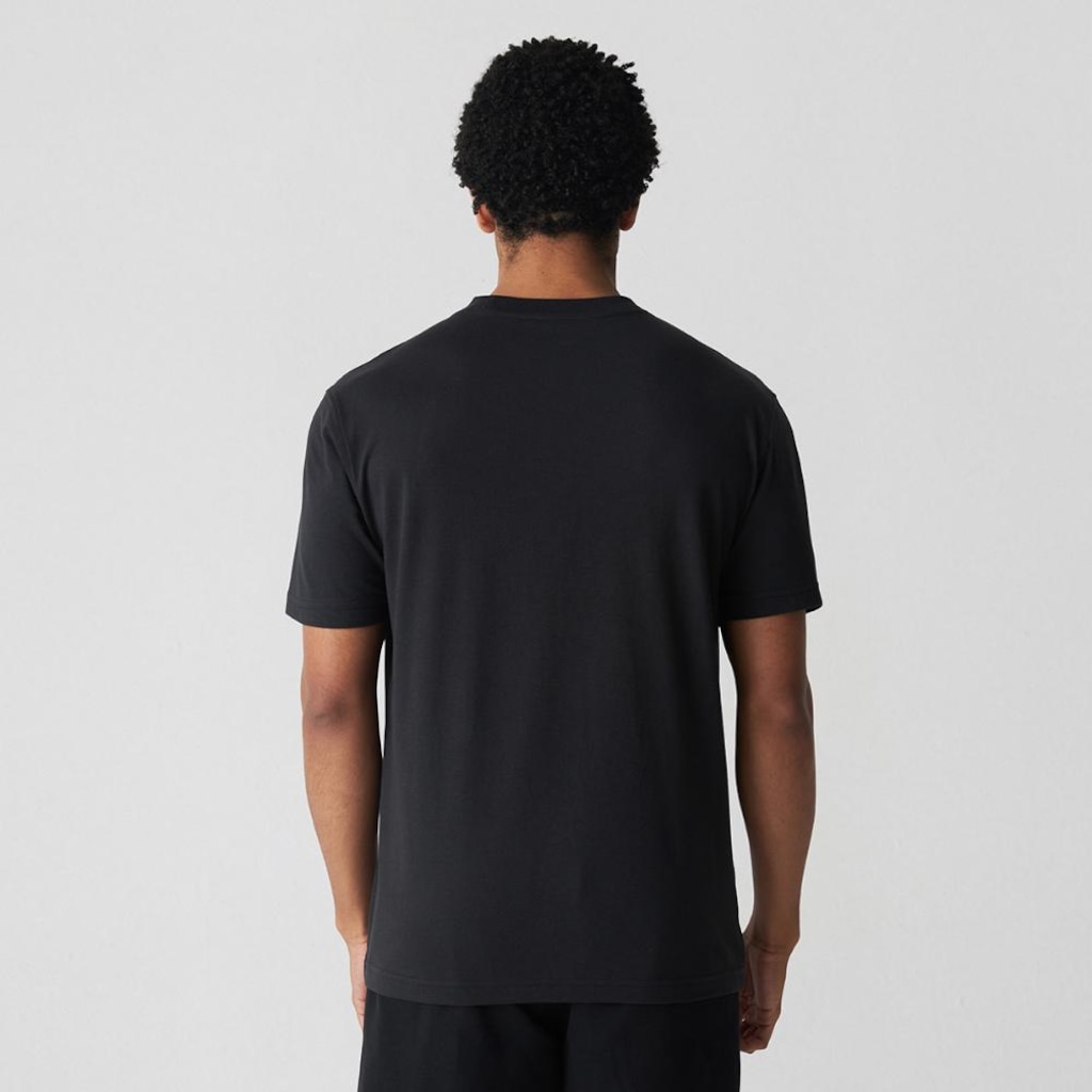 Imagem 3 do produto Camiseta New Balance Layered 574 Masculina