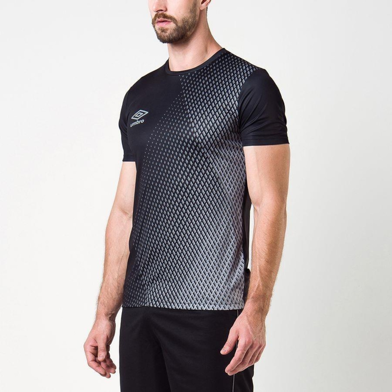 Camiseta Umbro Twr Graphic Velocita Masculina Centauro