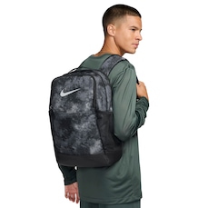 Mochila Nike Brasilia 95 Camo AOP 24 Litros