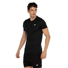 Camiseta Masculina New Balance Manga Curta Sport Essentials