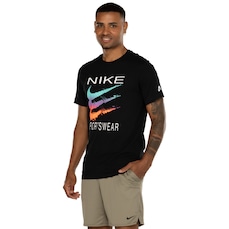 Camiseta Masculina Nike Manga Curta Sportswear 6MO Swoosh