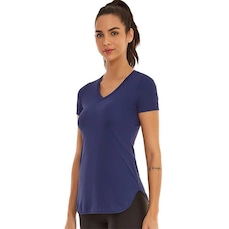 Camiseta Alto Giro Skin Fit - Feminina