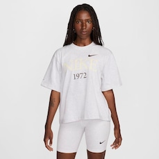 Camiseta Nike Sportswear Classic - Feminina