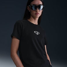 Camiseta Nike Sportswear Club - Feminina