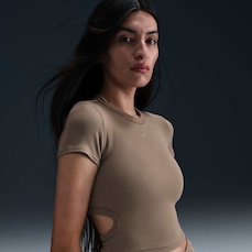 Camiseta Nike Sportswear Chill Knit - Feminina