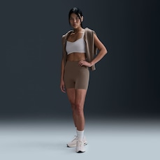 Short Nike Dry-FIT Zenvy - Feminino