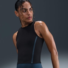 Camiseta Regata Nike One Fitted - Feminina