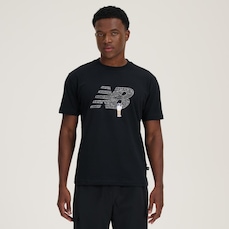 Camiseta New Balance Chalk Board Logo - Masculina