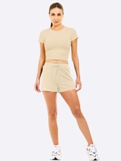 Short Feminino Manly Canelado com Detalhe Cupro Like