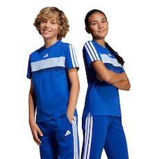 Camiseta Infantil Adidas Seasonal Essentials Tiberio Três Listras