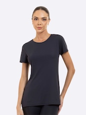 Camiseta Feminina Manly Básica