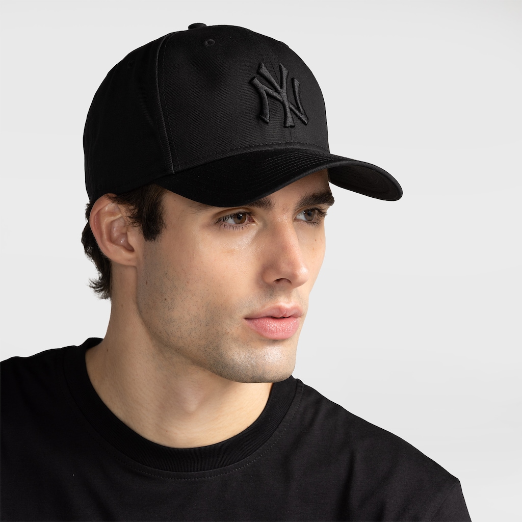 Imagem 2 do produto Boné New York Yankees MLB Aba Curva New Era 940 Snapback - Adulto