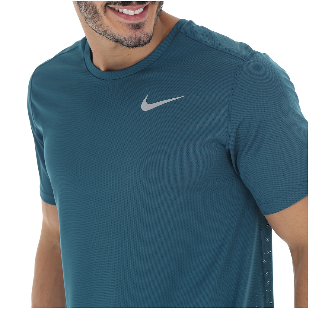 Camiseta Nike Run Top SS - Masculina - Foto 4