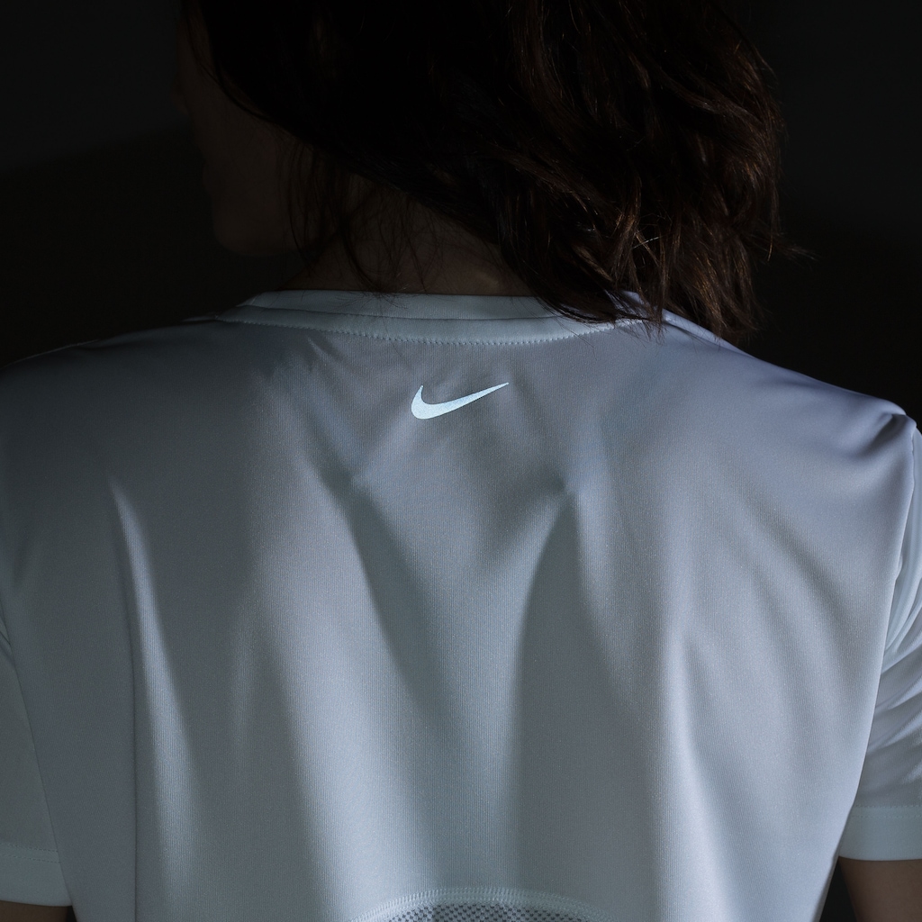Imagem 3 do produto Camiseta Nike Miler Top SS - Feminina