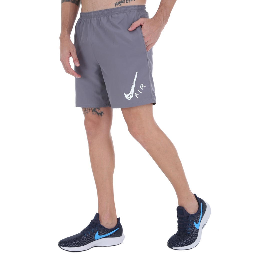 Bermuda Nike Run 7IN GX - Masculina - Foto 2