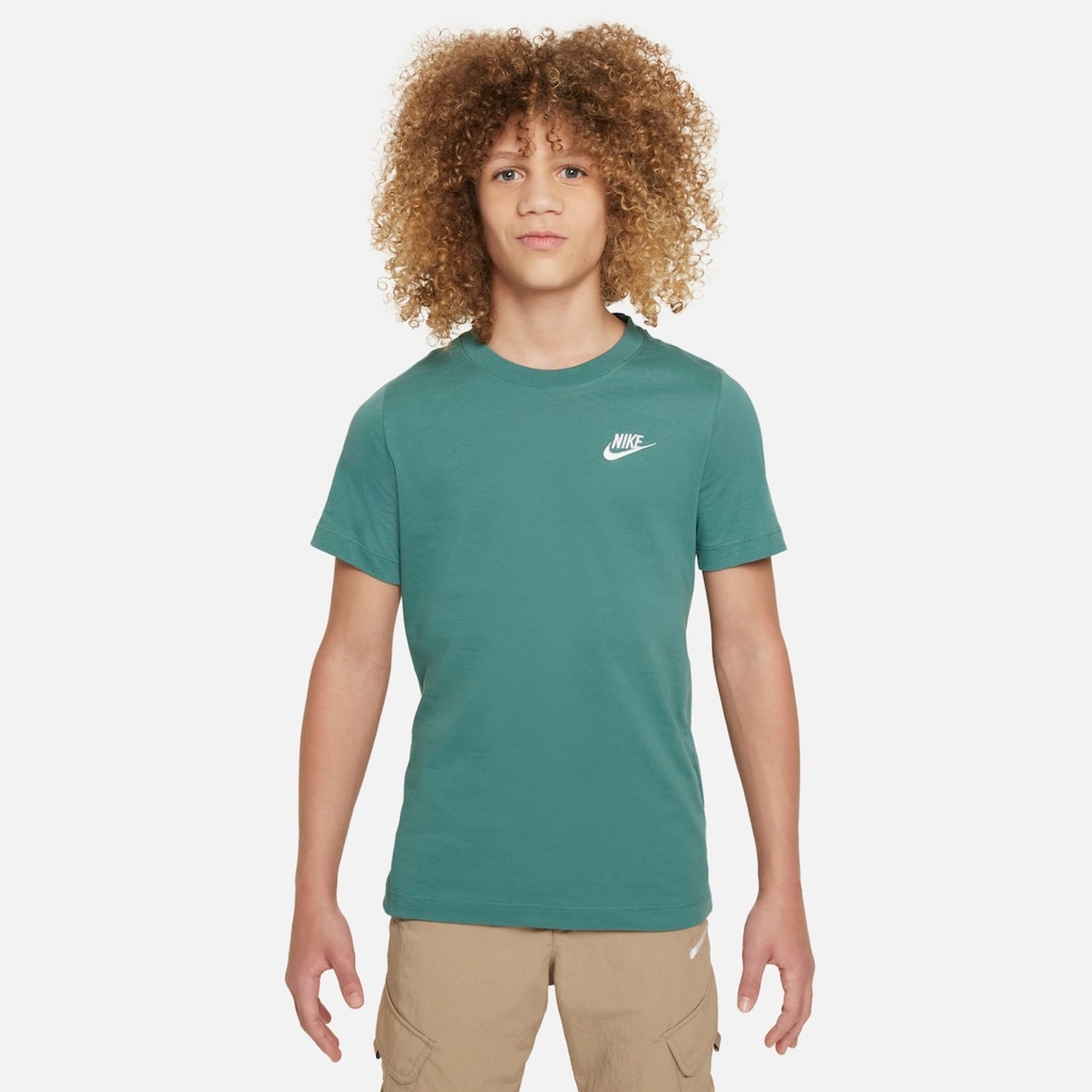 Camiseta Nike Sportswear Tee Emb Future - Infantil - Foto 1