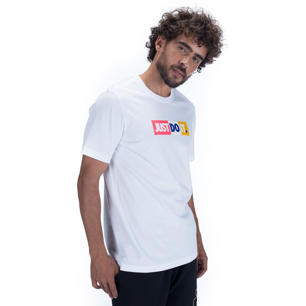 Camiseta Nike JDI Bumper - Masculina - Foto 2